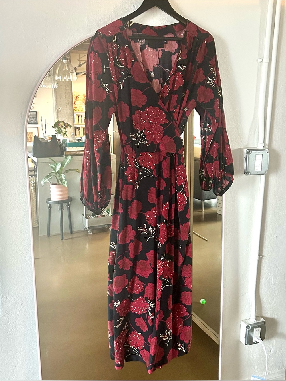 No. 6 Store Silk Red/Black Carnation Floral Print Jumpsuit, sz 3 / L